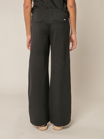 Deeluxe Loosefit Broek in Zwart