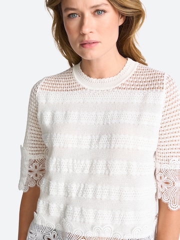 Rich & Royal Kampsun, värv valge