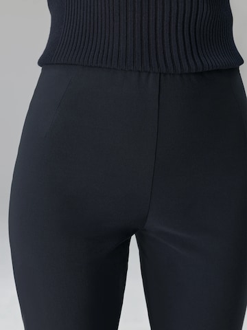 Minx Slim fit Pants 'SANYO' in Blue