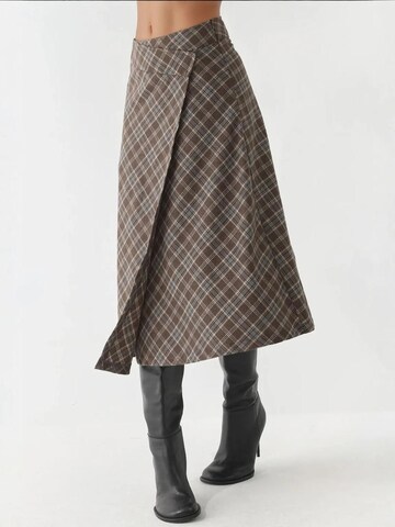 Hiccup Skirt in Brown
