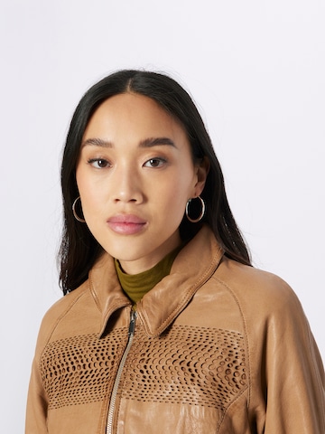 Veste mi-saison 'Kaja' FREAKY NATION en beige