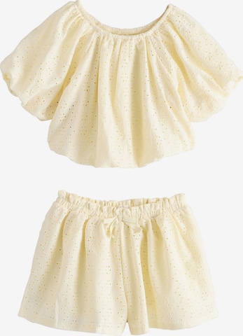 Next Set in Geel: voorkant