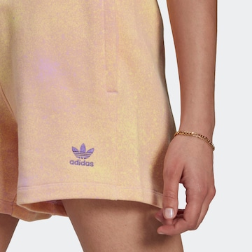 ADIDAS ORIGINALS Regular Broek 'Allover Print Loose' in Oranje