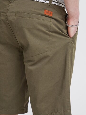 BLEND Regular Chinoshorts 'Ragna' in Grün