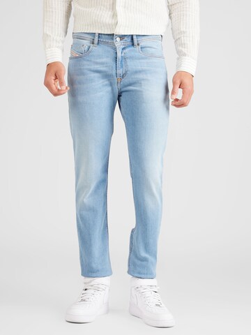 DIESEL Regular Jeans '1979 SLEENKER' in Blauw: voorkant