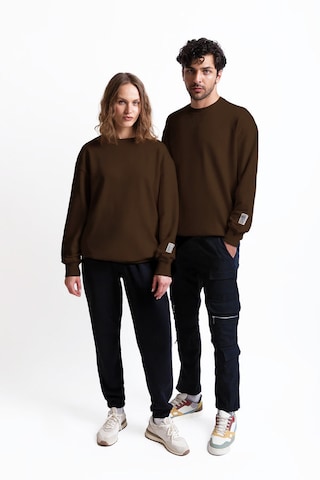 UNIQVIBE Sweatshirt in Braun