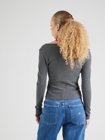 Tommy Jeans Shirt in Grau
