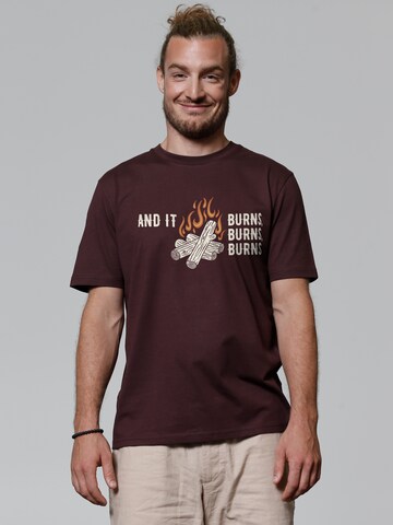 Watapparel T-Shirt 'And It Burns' in Rot: Vorderseite