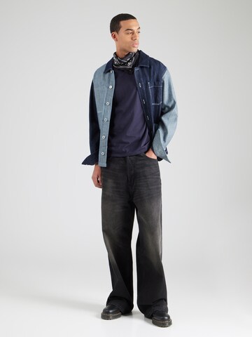 Maglietta di GUESS in blu