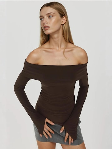 Hiccup - Camisa em castanho