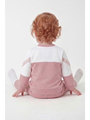 GUESS Sweatsuit in Pink
