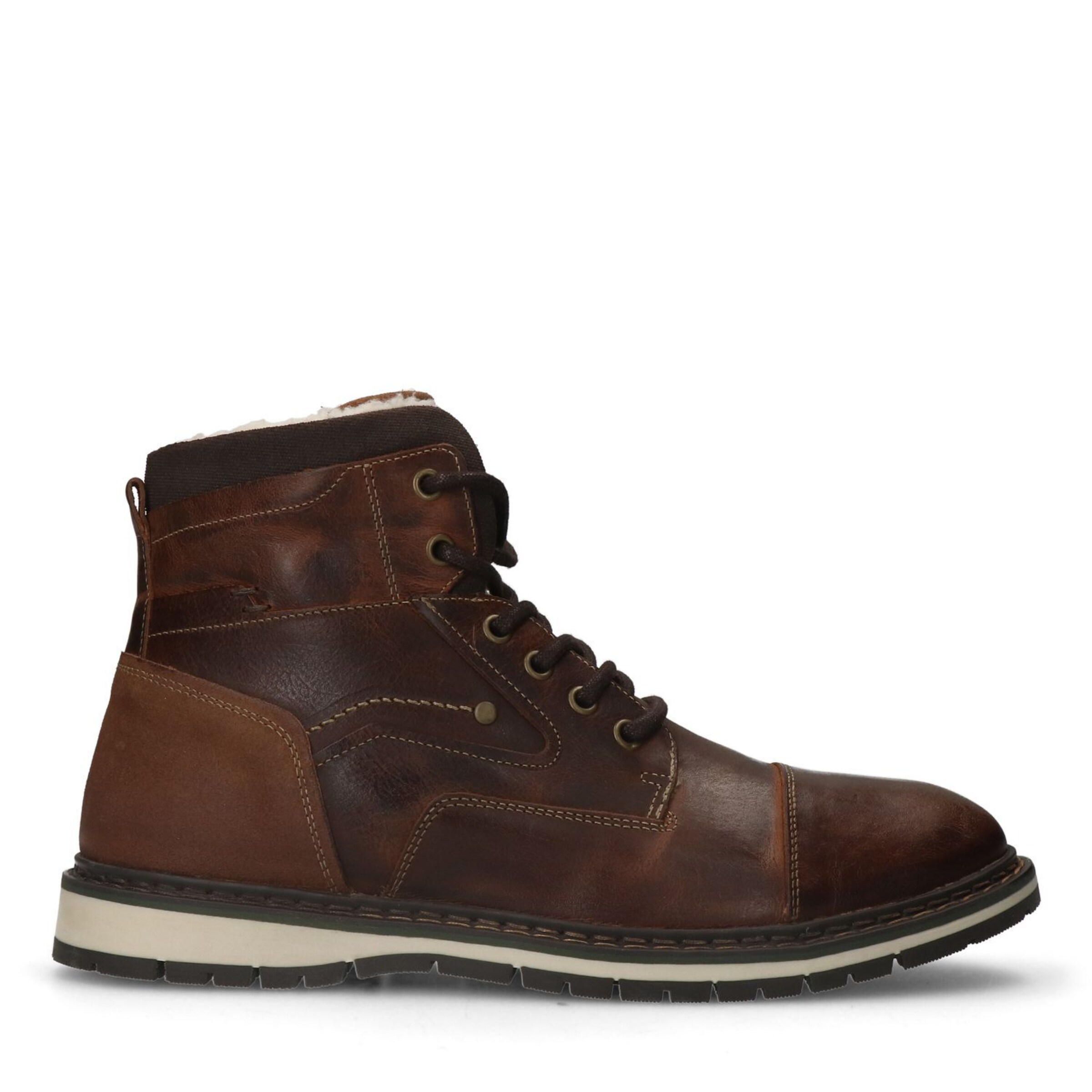 MANFIELD Lace-Up Boots in Brown