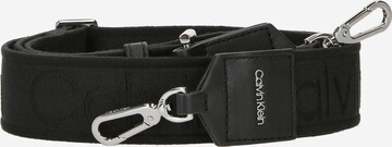 Calvin Klein Regular Schulterriemen 'GRACIE' in Schwarz: predná strana