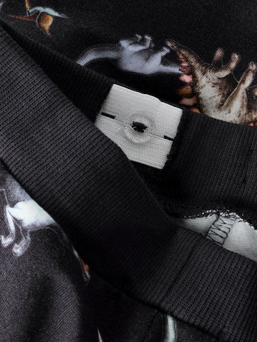 NAME IT Tapered Nadrág 'NMMBERTIL' - fekete