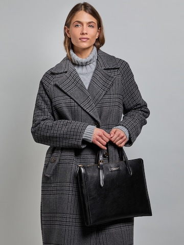 The Bridge Shoulder Bag in Black