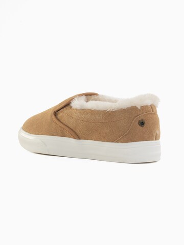Slip on 'Wilder' Minnetonka en marron