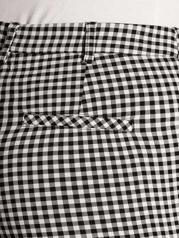 Coupe slim Pantalon MADELEINE en noir