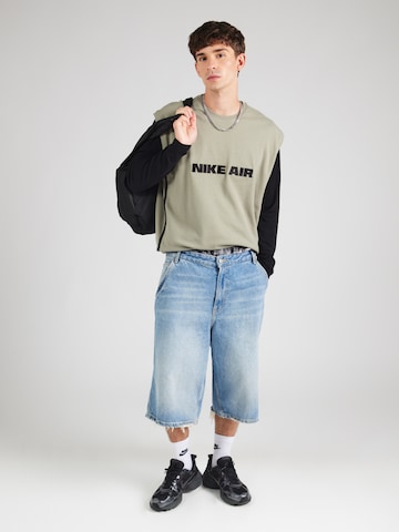 Nike Sportswear Paita 'AIR' värissä vihreä