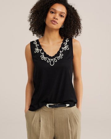 WE Fashion Top in Black: front