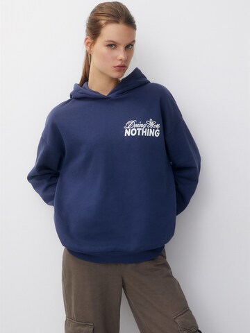 Pull&Bear Sweatshirt in Blauw: voorkant