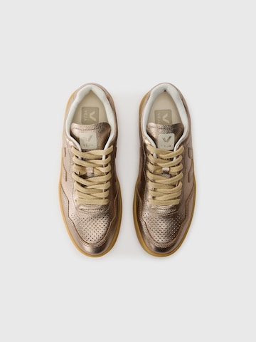 Veja Nízke tenisky 'V-90' - Béžová