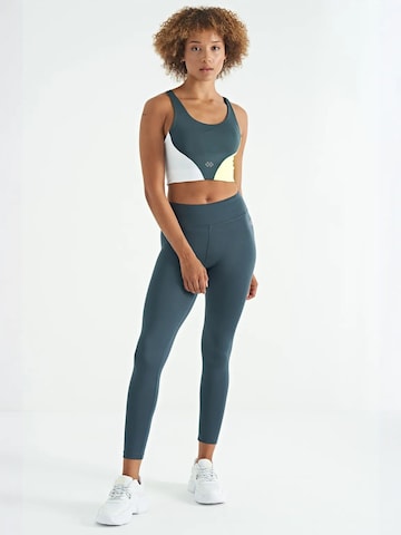 Tommy Life - Top desportivo em verde