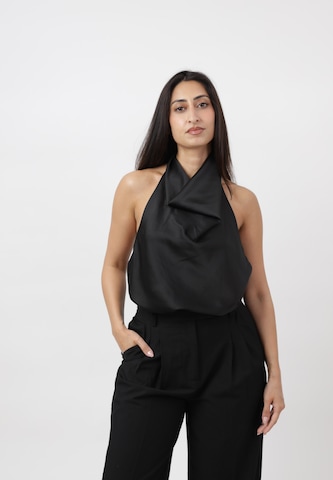 Top di Elara in nero: frontale
