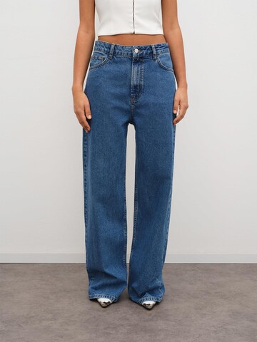 RÆRE by Lorena Rae Wide Leg Jeans 'Anais' in Blau: predná strana