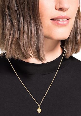 AMOR Pendant in Gold: front