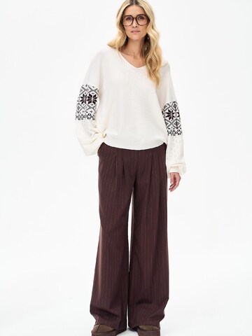 Blue Shadow Sweater in Beige