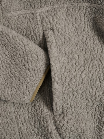 HALO Sporttrui in Beige