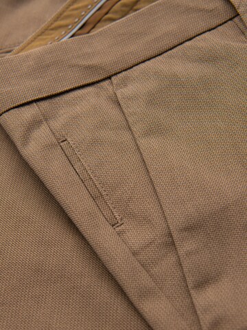 Ombre Regular Chino 'Quintessence' in Beige