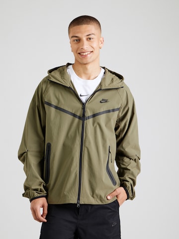 Nike Sportswear Kurtka przejściowa 'Tech' w kolorze zielony: przód