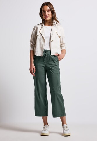 STREET ONE Regular Cargohose in Grün