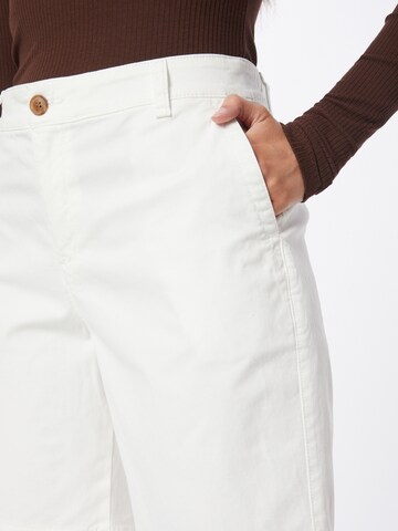 Regular Pantalon GAP en blanc