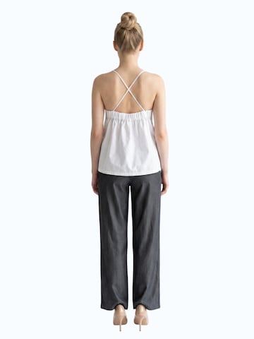Viore Top in White