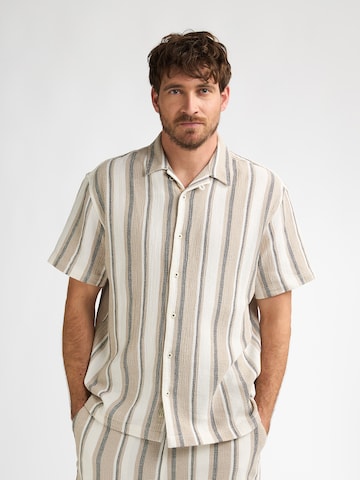 Petrol Industries Regular fit Overhemd 'Adventura' in Beige: voorkant