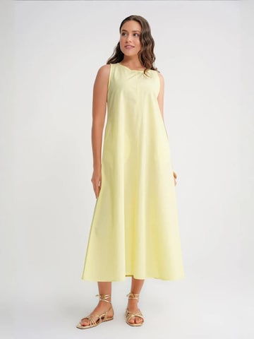 MixRay - Vestido em amarelo: frente