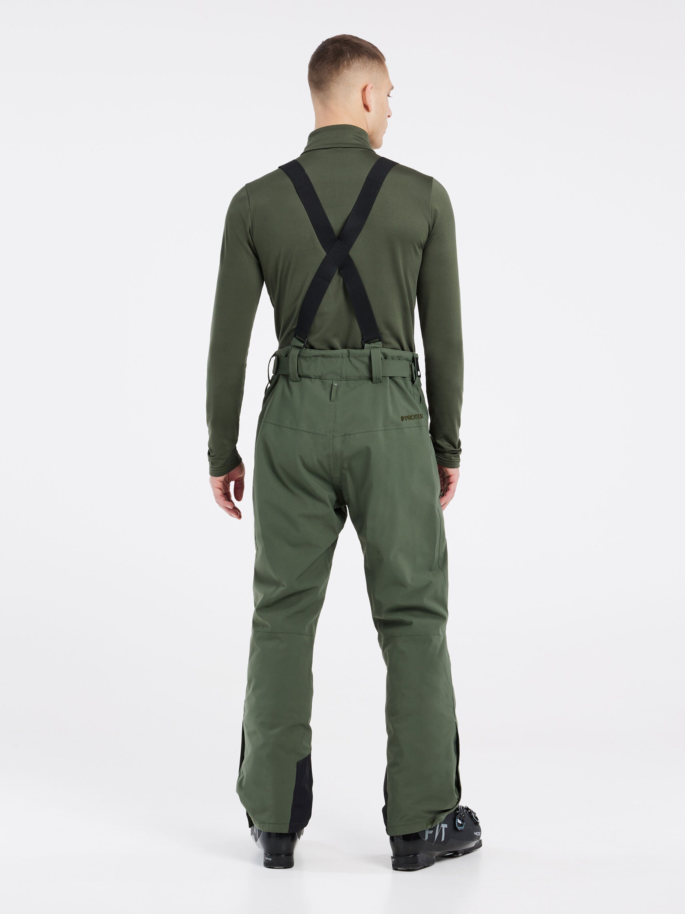 PROTEST Regular Workout Pants 'OWENS' in Green