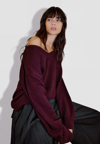 Pull-over Bershka en rouge