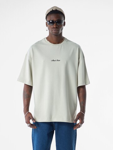 T-Shirt 'Lycoris' VAMOS CLO en blanc : devant