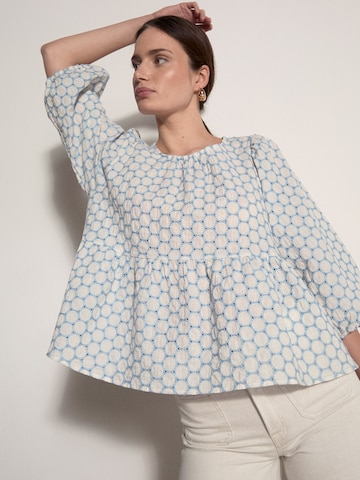 Apricot Blouse in Blauw