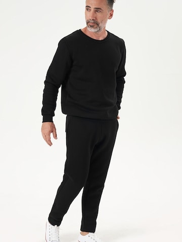 LOUIS LECLER Sweatshirt 'Carter' in Zwart