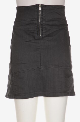 Qiero Skirt in M in Grey