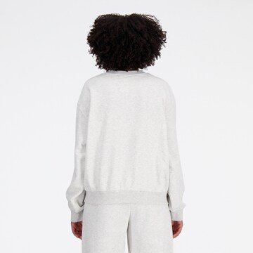 new balance Sweatshirt 'Essentials' in Grau