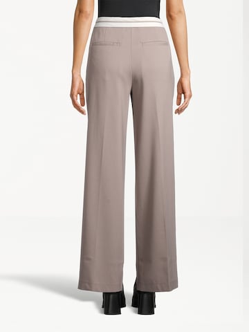 Wide leg Pantaloni con pieghe 'PREPPY' di AÉROPOSTALE in grigio