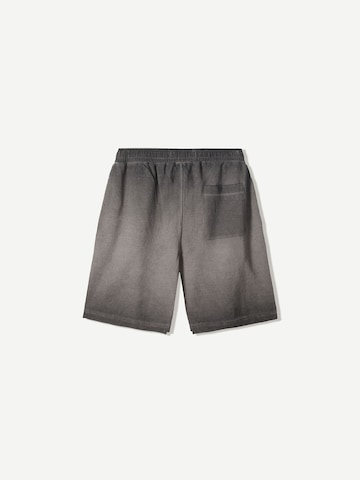 Bershka Loosefit Broek in Zwart