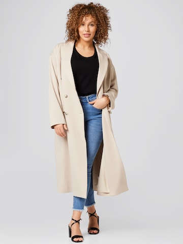 Guido Maria Kretschmer Curvy Between-Seasons Coat 'Romina' in Beige