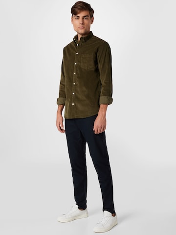 Kronstadt جينز مضبوط قميص 'Johan' بلون أخضر