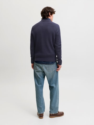 JACK & JONES Svetr 'JJPANNEL' – modrá